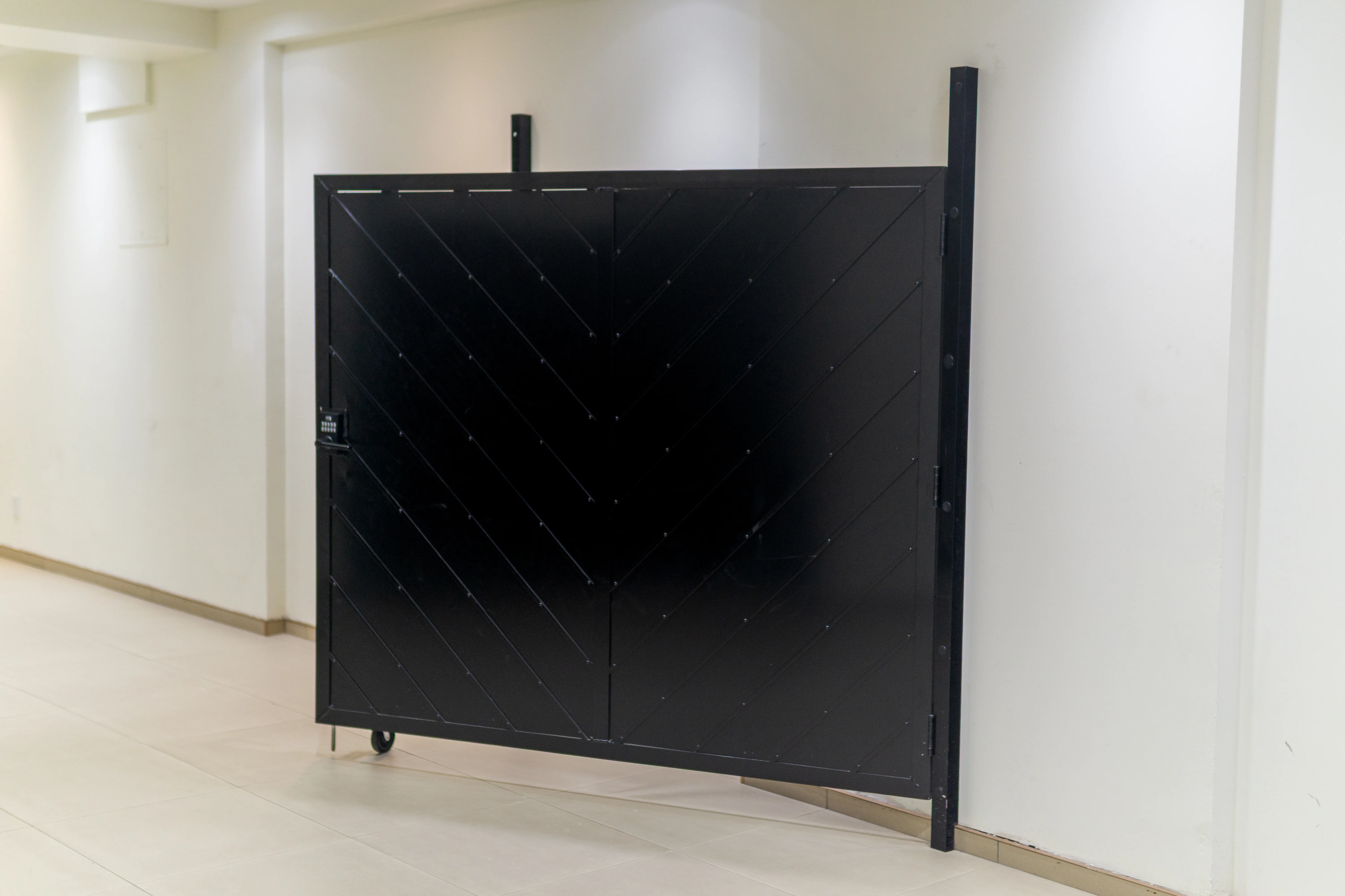 Porte d’acier sur mesure — photo 2